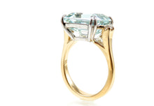 Load image into Gallery viewer, Aquamarine East West Ring